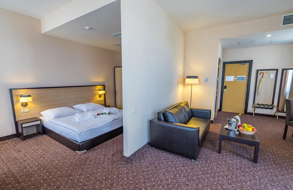 Hotel Lomsia Akhaltsikhe  Kültér fotó